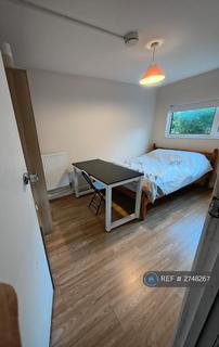 1 bedroom in a house share to rent, Nuns Way, Cambridge, CB4