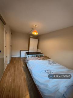 1 bedroom in a house share to rent, Nuns Way, Cambridge, CB4