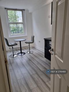 2 bedroom flat to rent, White Chapel Road, London, E1