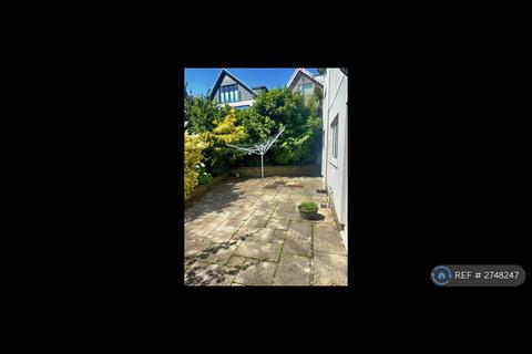 5 bedroom detached house to rent, Golden Close, West Cross, Swansea, SA3