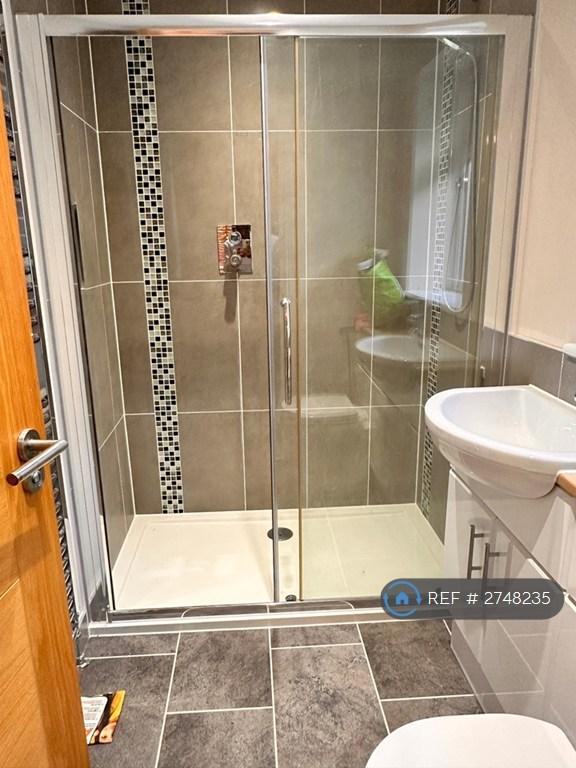 2nd Bed Room En-Suite