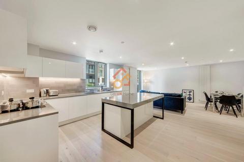 3 bedroom flat to rent, Admiralty Avenue, London, E16