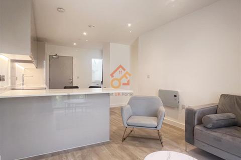 2 bedroom flat to rent, Fifty5ive, 55 Queen Street, Salford M3