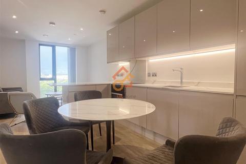 2 bedroom flat to rent, Fifty5ive, 55 Queen Street, Salford M3
