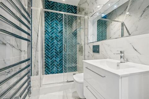 1 bedroom flat to rent, Chiswick High Road, Chiswick
