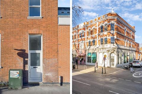 2 bedroom property to rent, Chiswick High Road, Chiswick