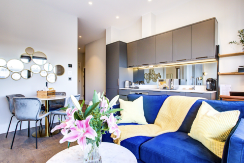 2 bedroom flat to rent, Luxury Apartment 2 Bed Canary Wharf