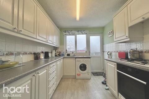 undefined, Cranbrook Drive, Luton