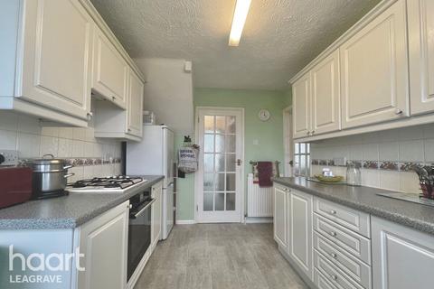 undefined, Cranbrook Drive, Luton