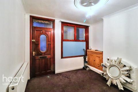 2 bedroom terraced house for sale, Vernon Road, Leicester