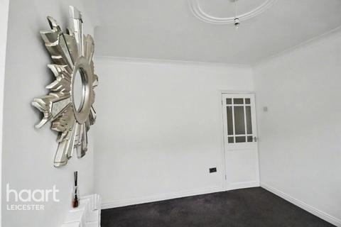 2 bedroom terraced house for sale, Vernon Road, Leicester