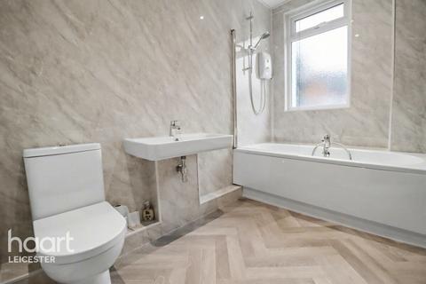 2 bedroom terraced house for sale, Vernon Road, Leicester