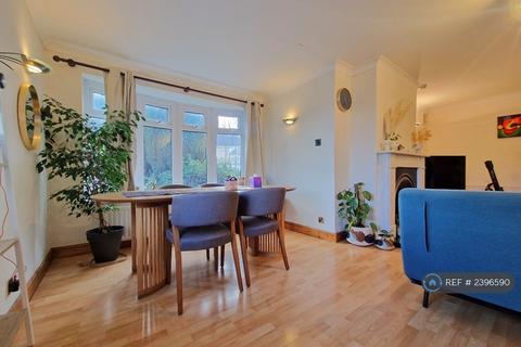 3 bedroom end of terrace house to rent, Wrights Walk, Bursledon, Southampton, SO31