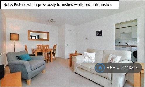 Lounge Dining (When Prev' Furnished)