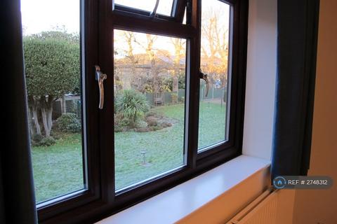 undefined, Chandler Court, Wallington, SM6