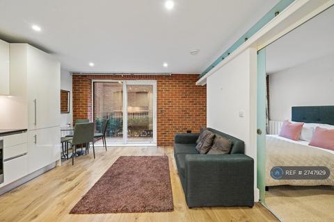 1 bedroom flat to rent, Warehouse Court, London, SE18