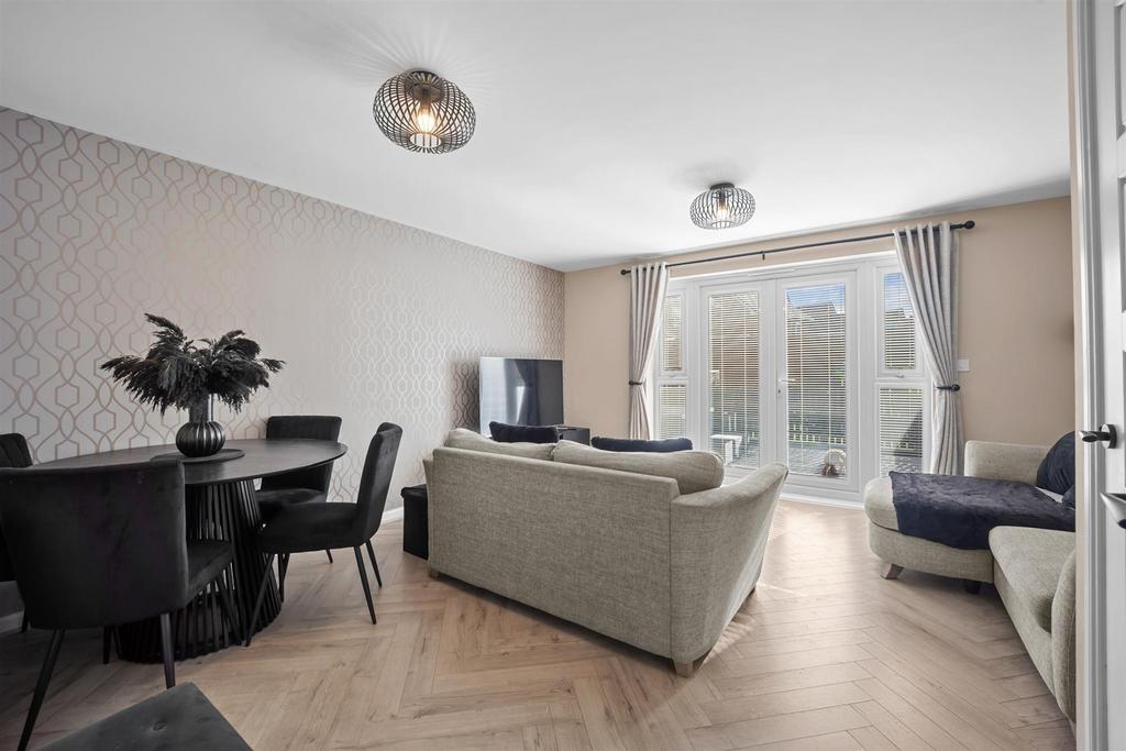 12 Springwell Avenue-2.jpg