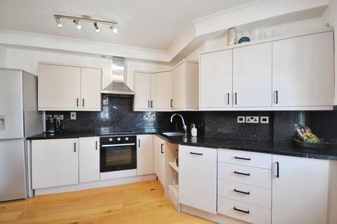 1 bedroom flat to rent, Pickhurst Lane Bromley BR2