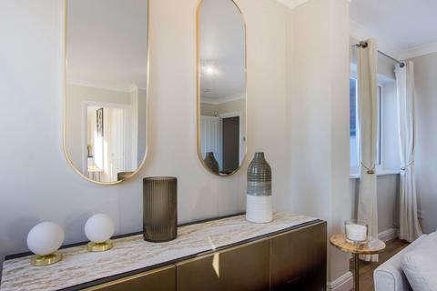 1 bedroom flat for sale, Selhurst Road, London SE25