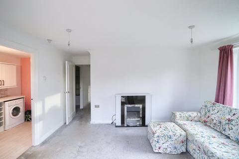 2 bedroom flat for sale, The Larches, Foxwood Drive