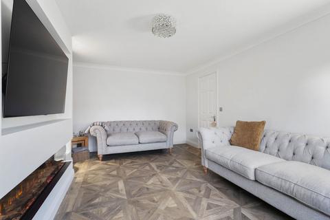 4 bedroom detached house for sale, Dunniwood Close, Castleford WF10