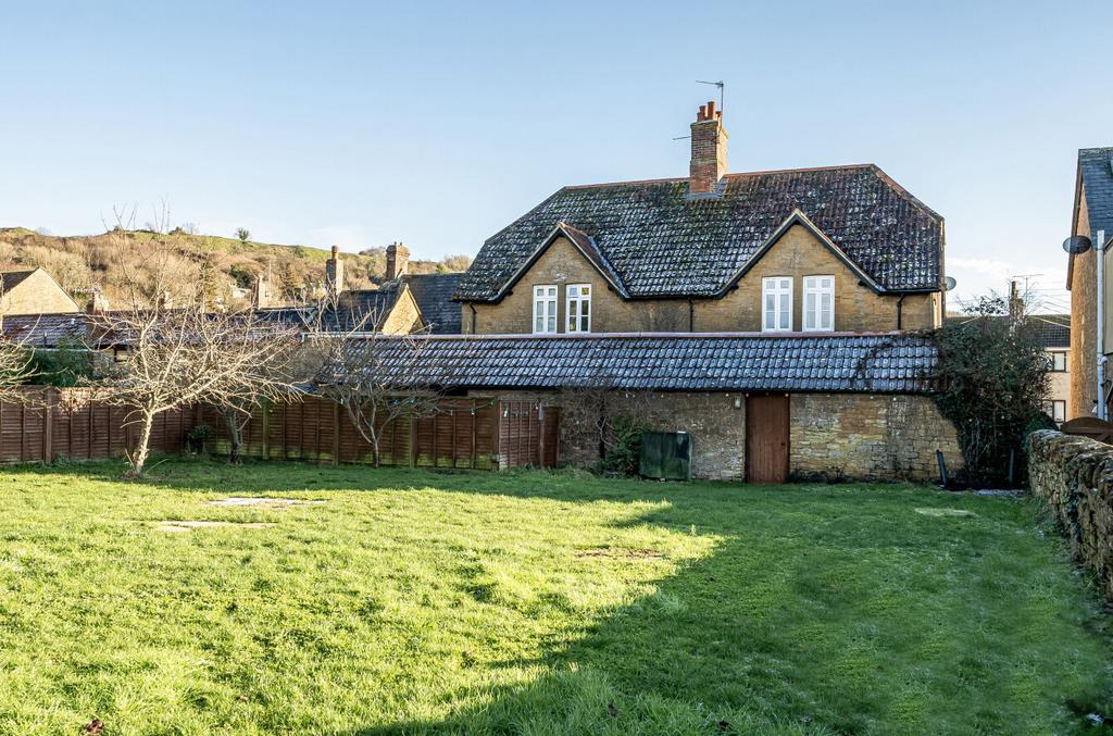 1393305-17-695d29...