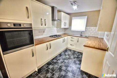 3 bedroom terraced house to rent, Lapwing Grove, Palacefields, Runcorn, WA7 2TH