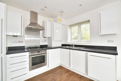 1 bedroom apartment for sale, Canalside, Redhill RH1