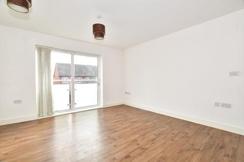 1 bedroom apartment for sale, Canalside, Redhill RH1