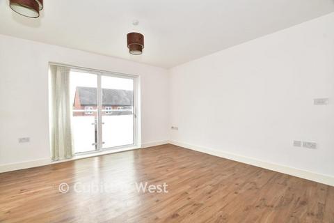 undefined, Canalside, Redhill RH1