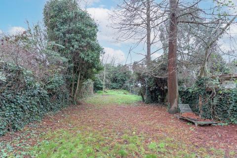 2 bedroom flat to rent, Lyndale Avenue, London, NW2