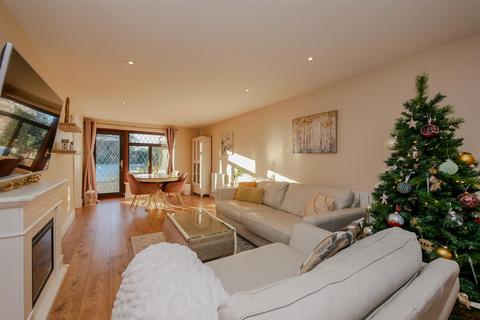 3 bedroom detached house for sale, Crown Lane, Benson OX10