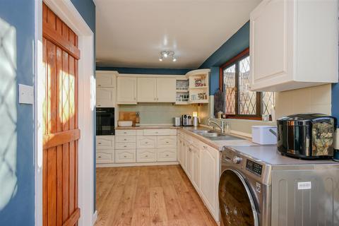 3 bedroom detached house for sale, Crown Lane, Benson OX10