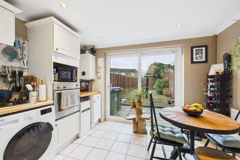 2 bedroom end of terrace house for sale, Wakehurst Mews, Horsham RH12