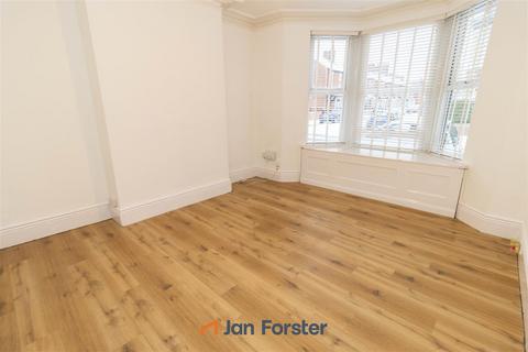 2 bedroom apartment for sale, Fontburn Terrace, North Shields