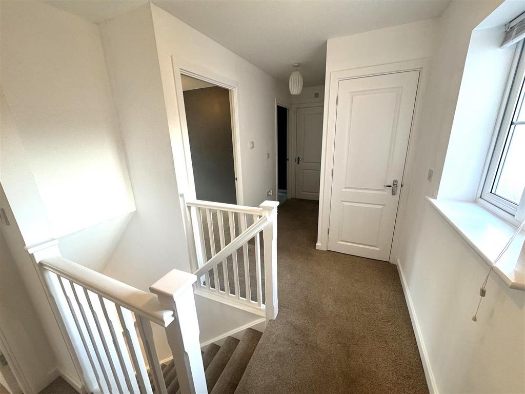 Stairs and landing (1).JPG