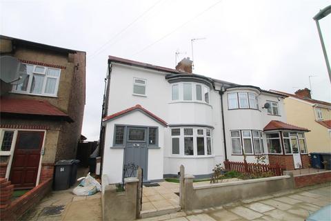 1 bedroom in a house share to rent, Rosemary Avenue, LONDON