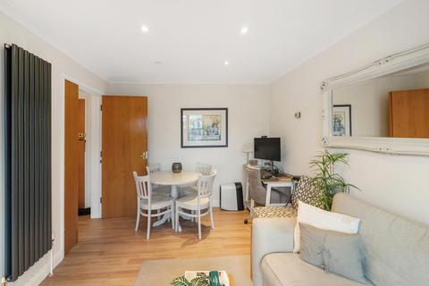 1 bedroom flat to rent, Brompton Park Crescent, London, SW6