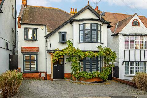 5 bedroom detached house for sale, Leigh-on-sea SS9