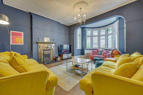 5 bedroom detached house for sale, Leigh-on-sea SS9