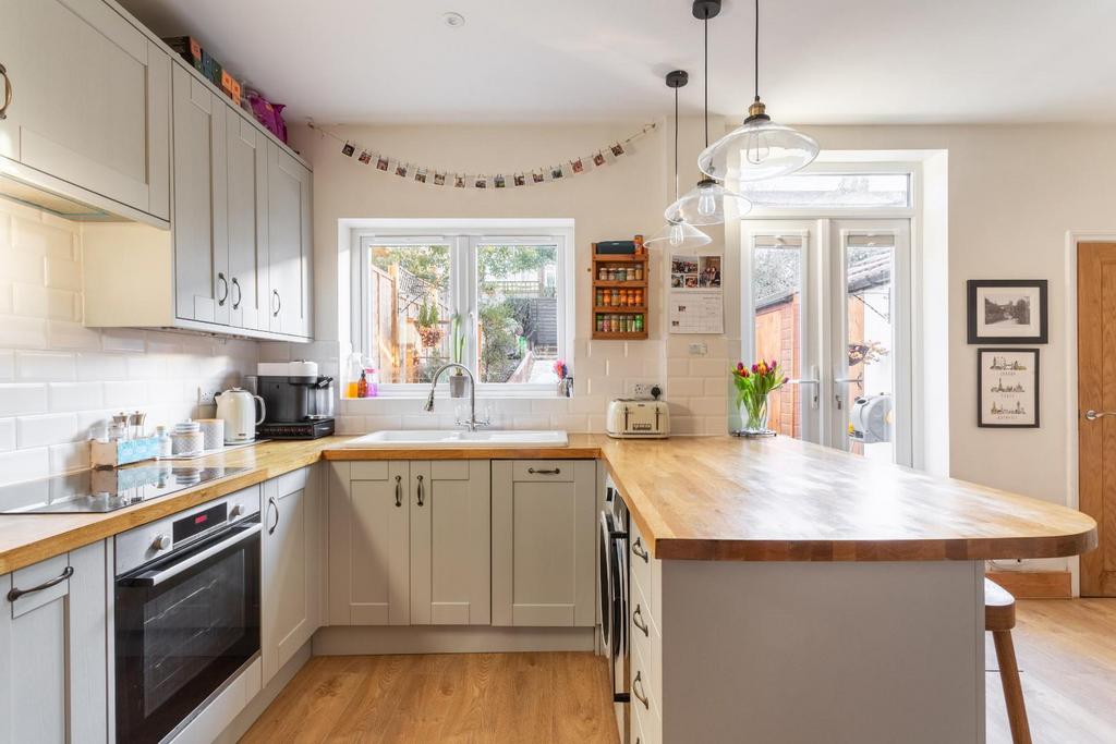 Kitchen dining room (1).jpg