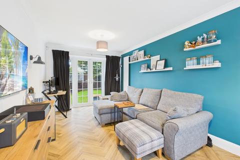 3 bedroom detached house for sale, Chilton Close, Holmer Green, Buckinghamshire, HP15 6XH