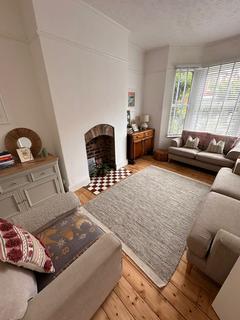 2 bedroom ground floor flat to rent, Hertford Drive, Wallasey,
