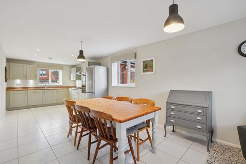 4 bedroom detached house for sale, Whittington Crescent, Wantage OX12