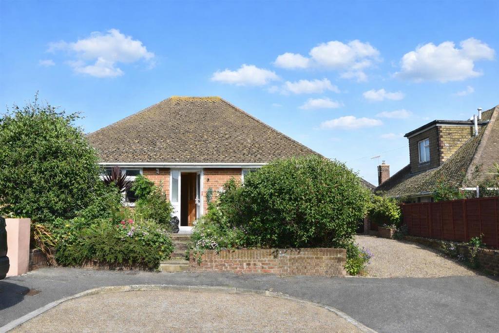 Edited front shot of 4 Glyne Barn Close.png