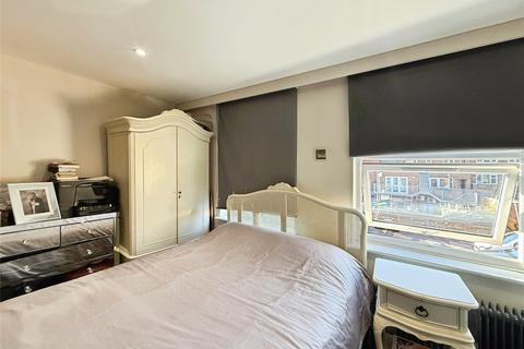 Studio for sale, High Street, Crowthorne, Berkshire