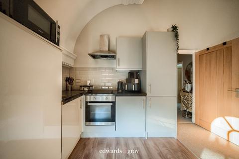 1 bedroom apartment for sale, Coventry Road , Coleshill, B46 3EA