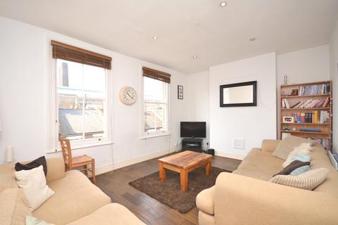 2 bedroom flat to rent, Gibson Street Greenwich SE10