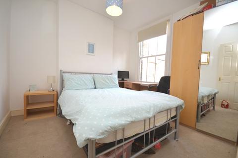 2 bedroom flat to rent, Gibson Street Greenwich SE10