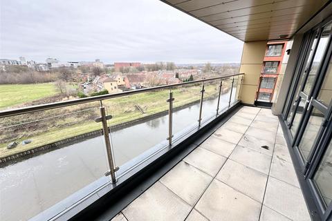 2 bedroom apartment to rent, Adelphi Wharf, Adelphi Street, Salford